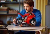 LEGO TECHNIC 42202 Motocicletta Ducati Panigale V4 S