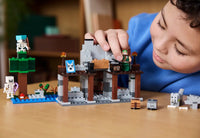 LEGO MINECRAFT 21261 Il castello del Lupo