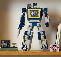 LEGO ICONS 10358 Transformers Soundwave Uscita Ottobre