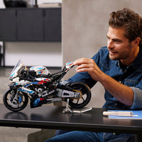 LEGO Technic 42130 BMW M1000 RR K66